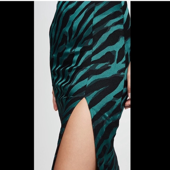 Bec and Bridge Emerald and Black zebra print dress - Picture 4 of 10